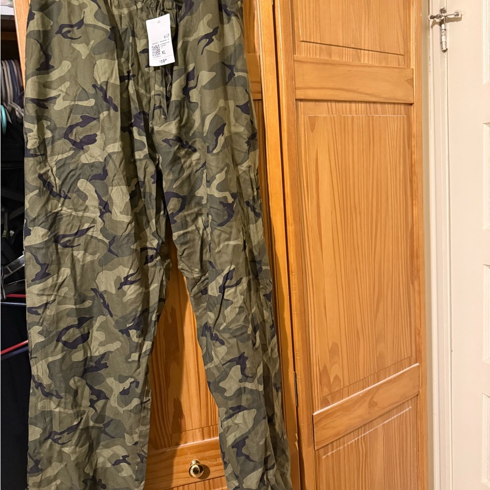 Forever 21 Camouflage Joggers